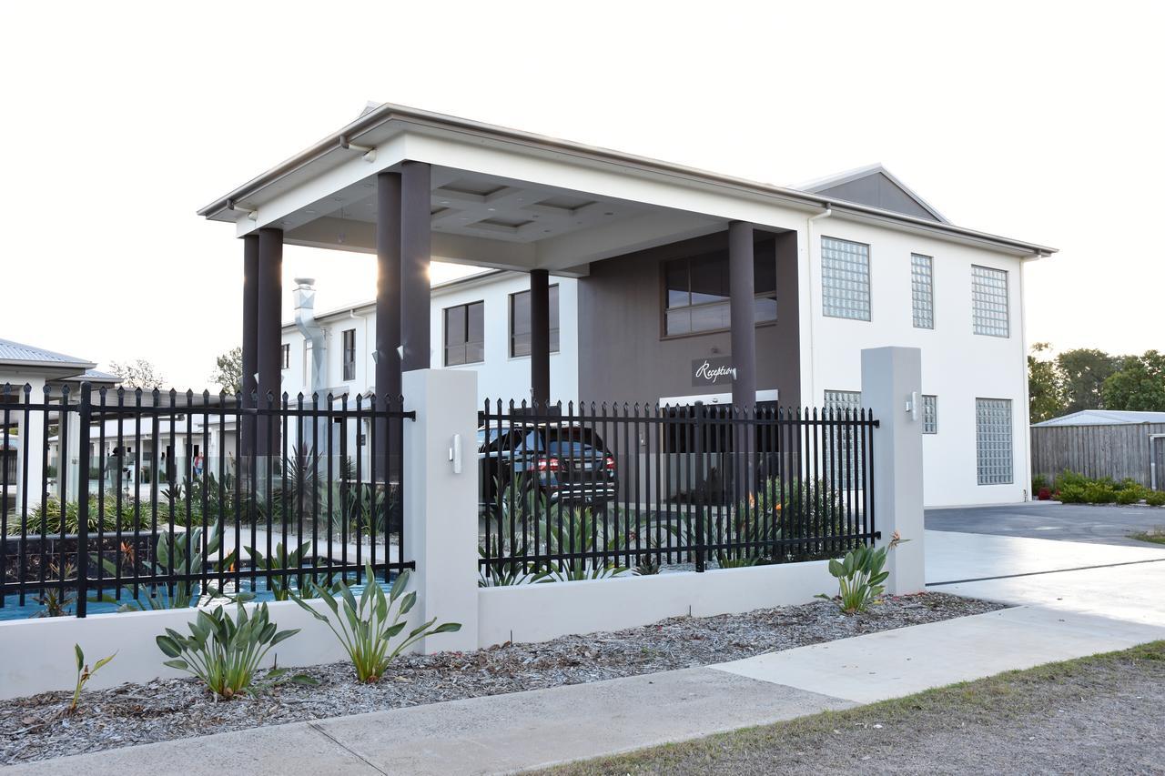 Miles Western Downs Motor Inn מראה חיצוני תמונה