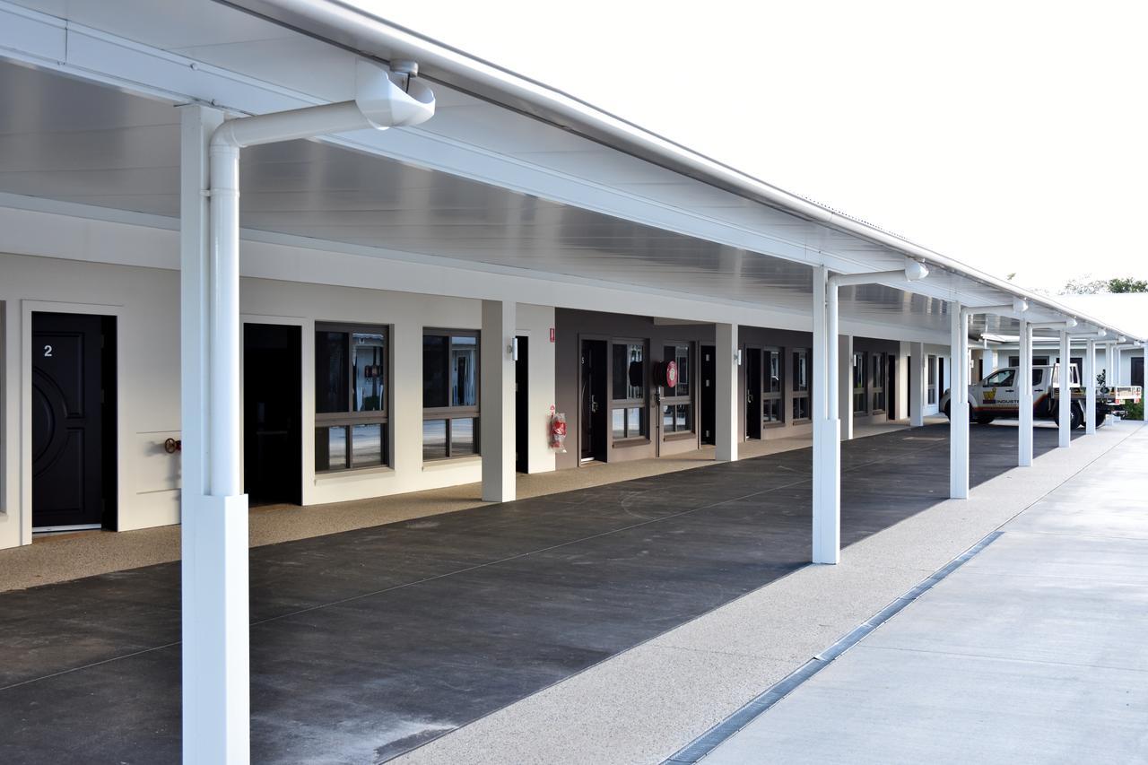 Miles Western Downs Motor Inn מראה חיצוני תמונה